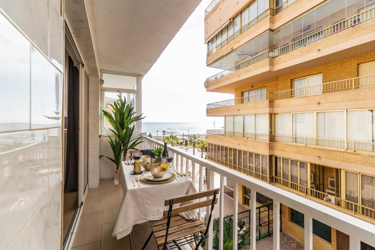 Fuengirola Paseo Maritimo Deluxe Apartment By The Beach Esterno foto