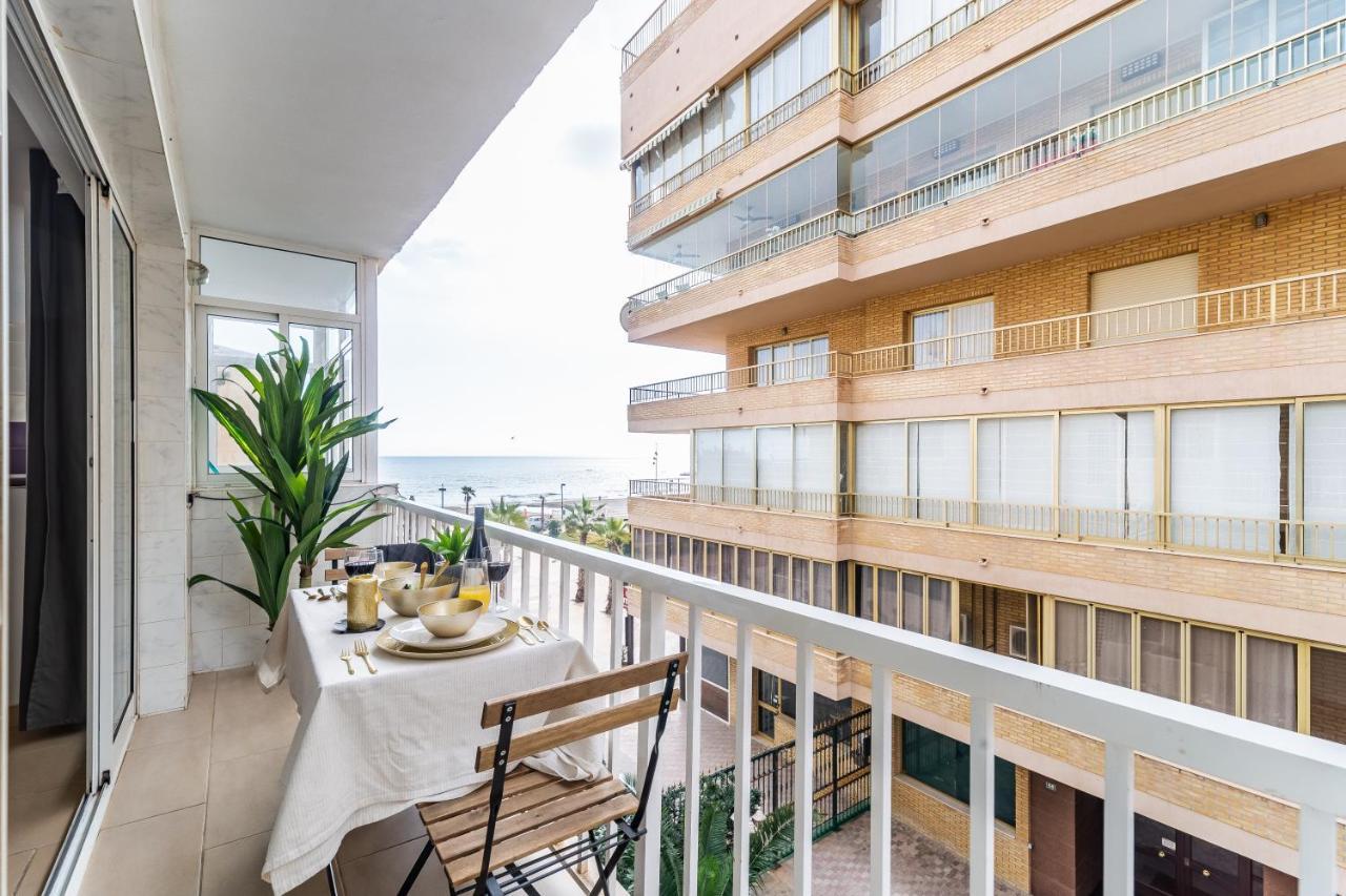 Fuengirola Paseo Maritimo Deluxe Apartment By The Beach Esterno foto